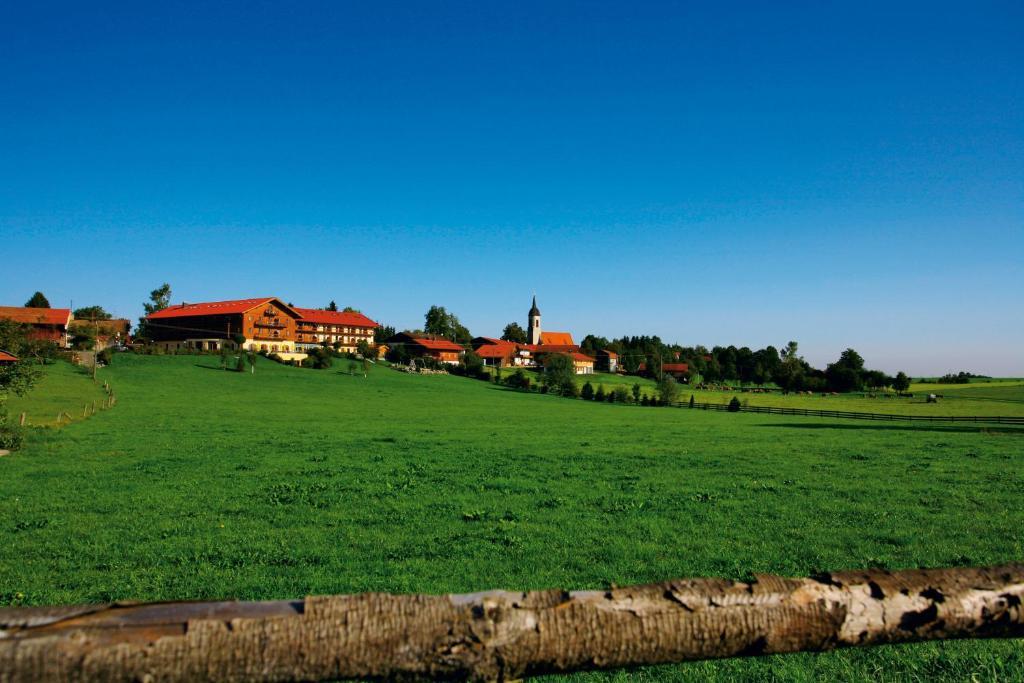 Hotel Und Landgasthof Altwirt Großhartpenning Exterior foto